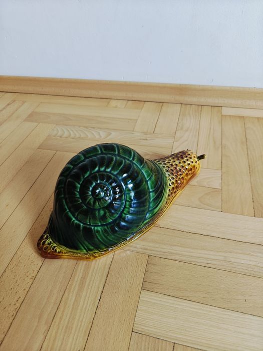 Figurki ogrodowe, ceramiczne.