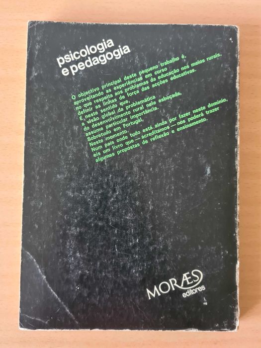 Livro "A Educação no Meio Rural" de Pierre Rakotomalala e L Thanh Khoi