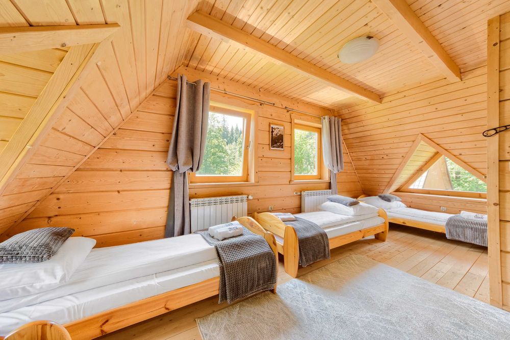 Góralska Osada NA WYŁĄCZNOŚĆ 26os - imprezy firmowe, urodziny, kawalerskie, domek w górach, noclegi Zakopane, domek z jacuzzi, domek do wynajęcia.
