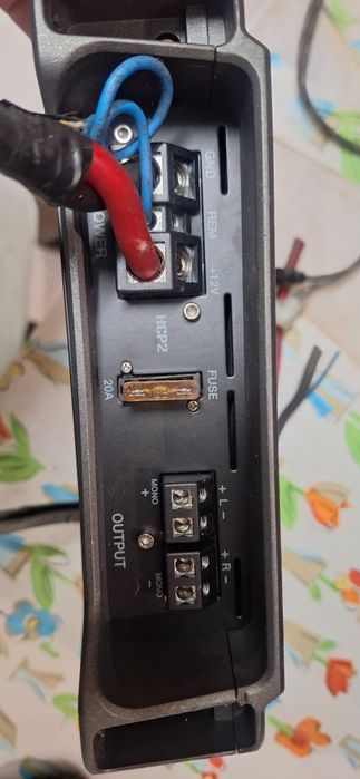 Coluna HERTZ e Amplificador HERTZ