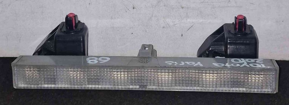 Luz Stop Adicional / 3º Stop 8157005100 - TOYOTA YARIS