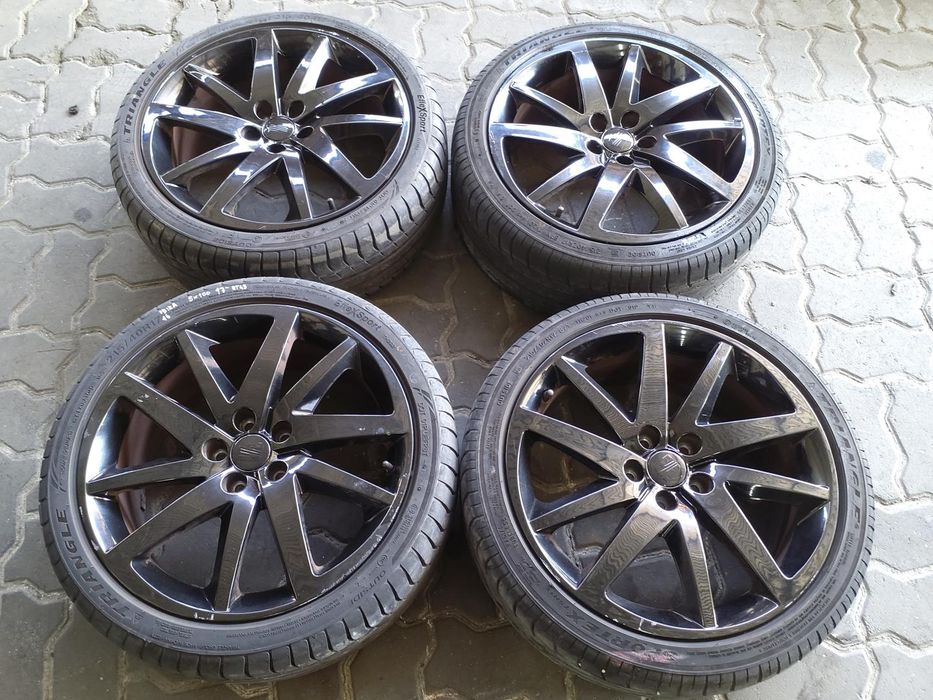 Jantes Seat R17 Com Pneus 214/40 Furação 5X100