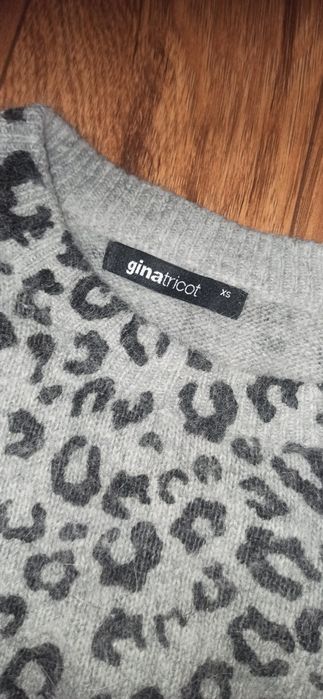 Sweterek panterka XS ginatricot