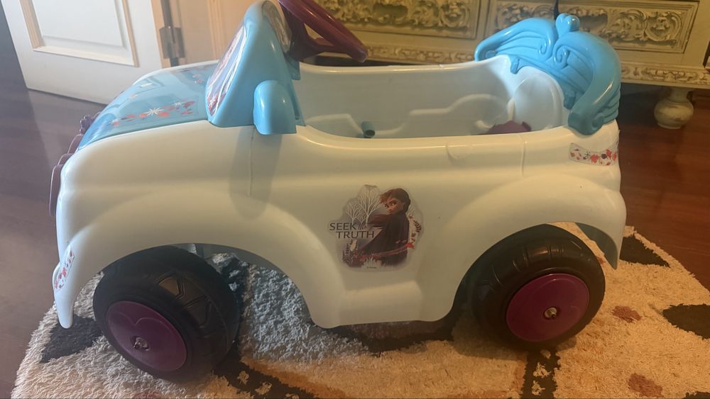Carro electrico frozen