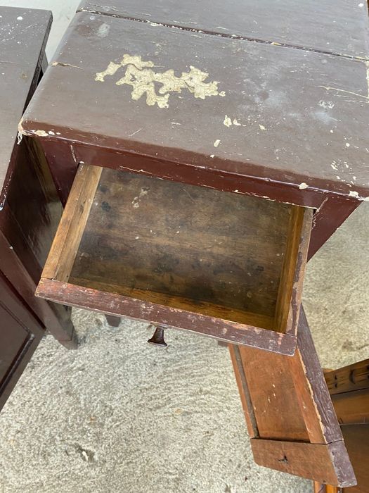 Mesinhas cabeceira antigas