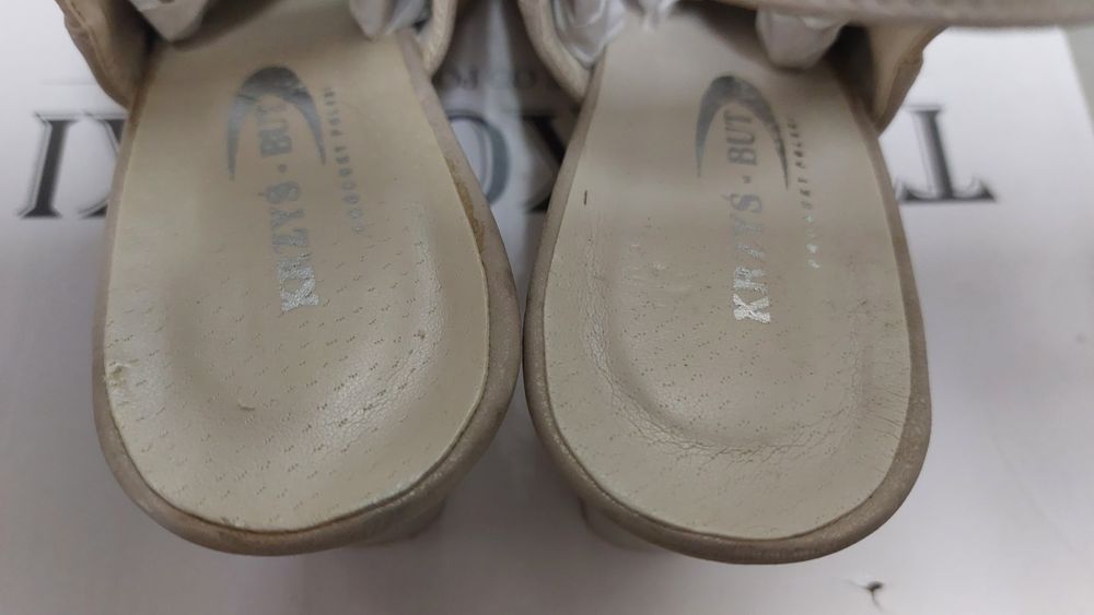 Buty na obcasie r. 41