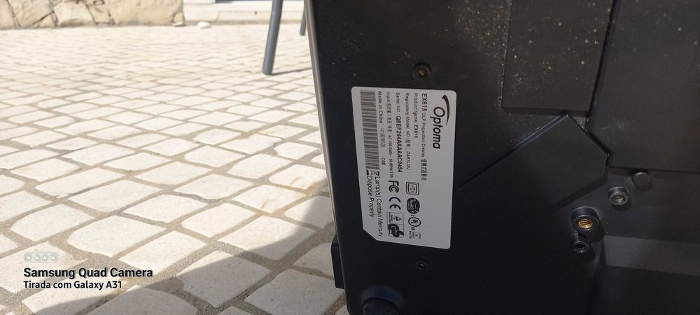 Optoma EX615 XGA – Projetor Profissional 3.500 Lumens Ansi