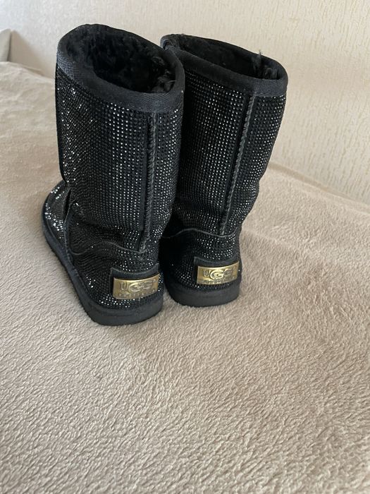 Зимові черевики Сапожки Сапоги Угги