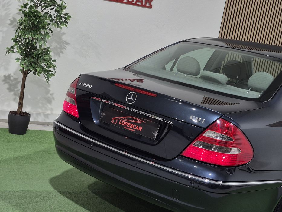 Mercedes E220 CDI - 80.000KM - AUTO | NACIONAL | ELEGANCE