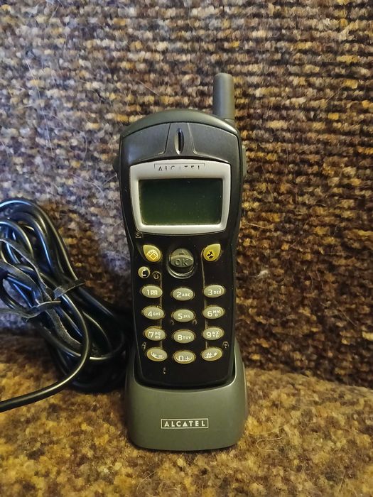 Почти антикварный Alcatel