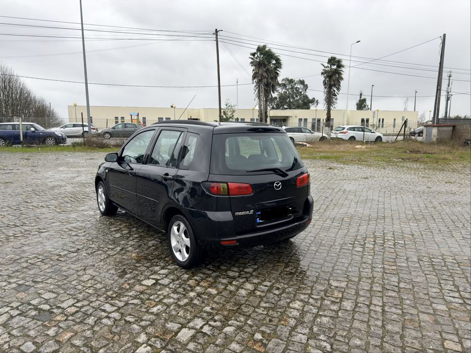 Mazda 2 1.2 16V muito nivo