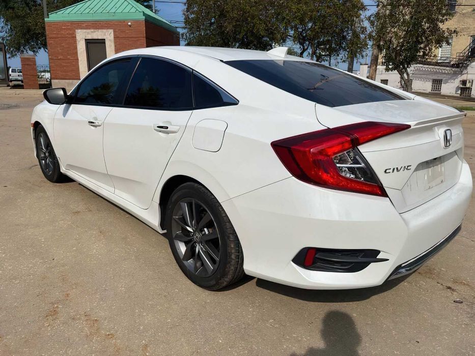 Honda Civic EX-L      2019
