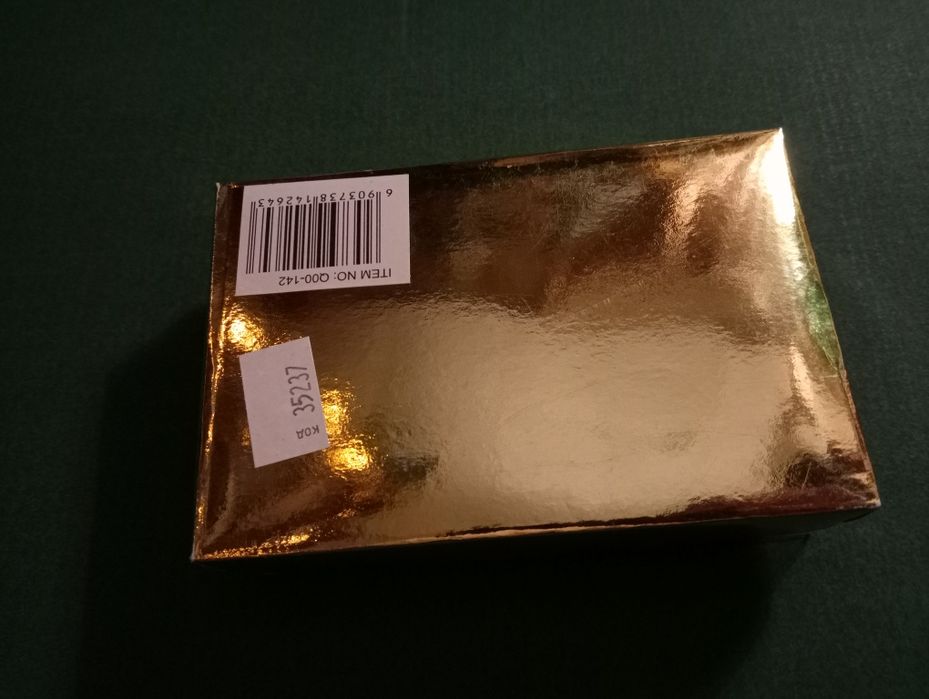 Штучні троянди (3шт), набір свічок у вигляді троянд