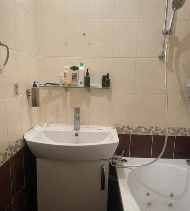 1 кім 43 м2 висотка КАМ'ЯНСЬКИЙ-ЛОМІВСЬКИЙ (Фрунзенський) (719102)