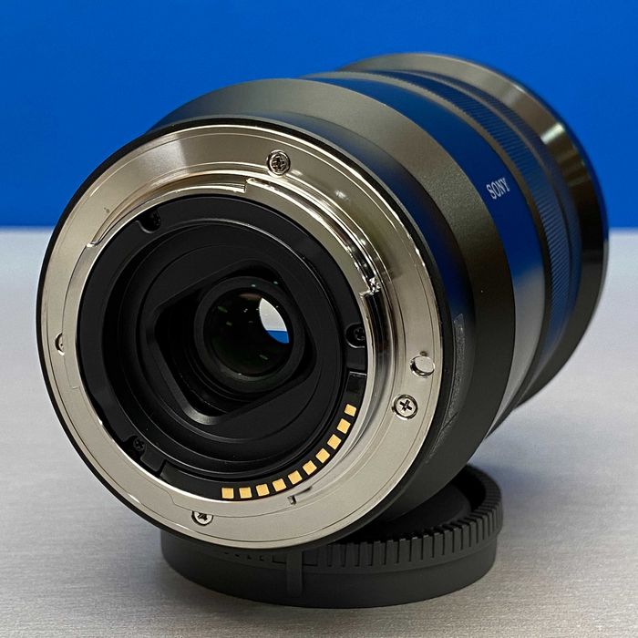 Sony E 18-105mm f/4 G PZ OSS