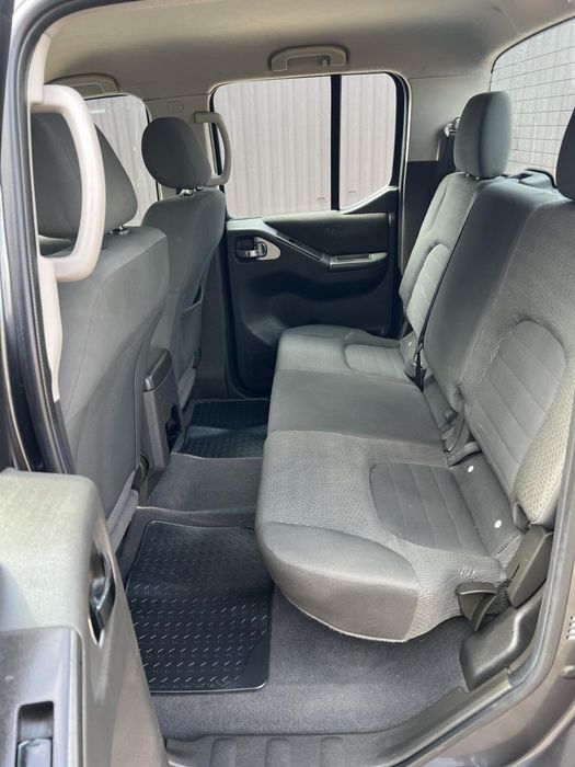 Nissan Navara авто для ЗСУ