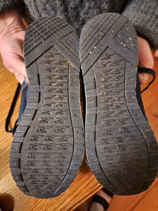 Кросівки спортивні чорні