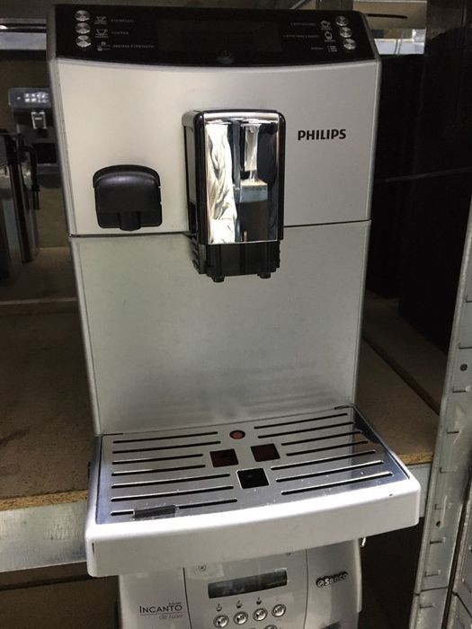 Кавова машинка Philips Saeco Minuto One Touch Cappuccino