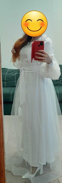 Весільна сукня, фата.