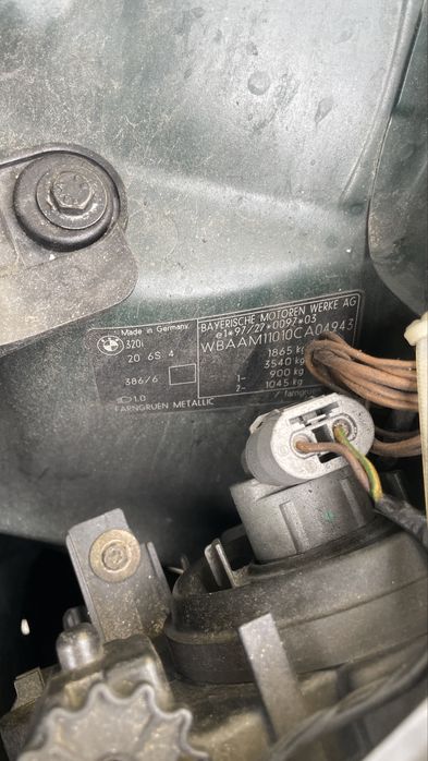 BMW e46 320i sedan