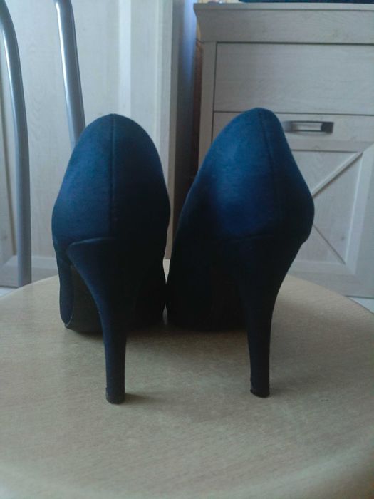 Buty wysokie szpilki