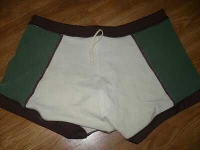 Плавки мужские цвет хаки 52-54р. В хорошем состоянии