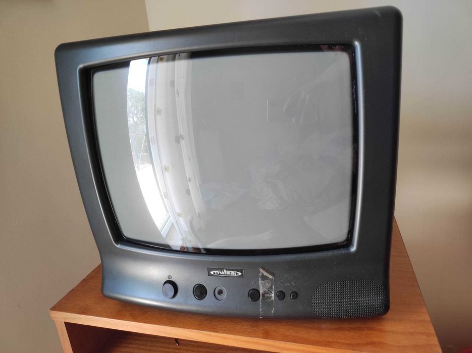 Televisão mitsai para peças