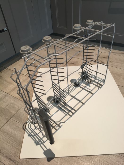 Oryginalny kosz szufladowy dolny Bosch Siemens typu wąskiego