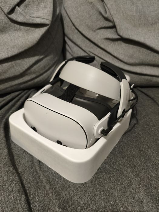 Meta Quest 3s z wygodną opaską i dodatkową baterią