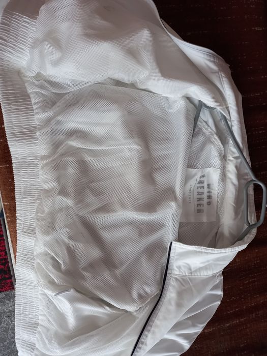 Biała kurtka wiosenna bomberka M