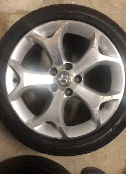 Jantes Originais Opel OPC 17" com Pneus – Usadas