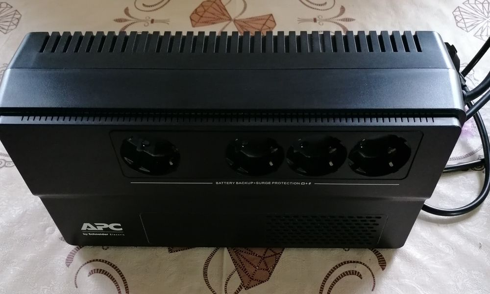 Продам ДБЖ АРС BV800l - GR