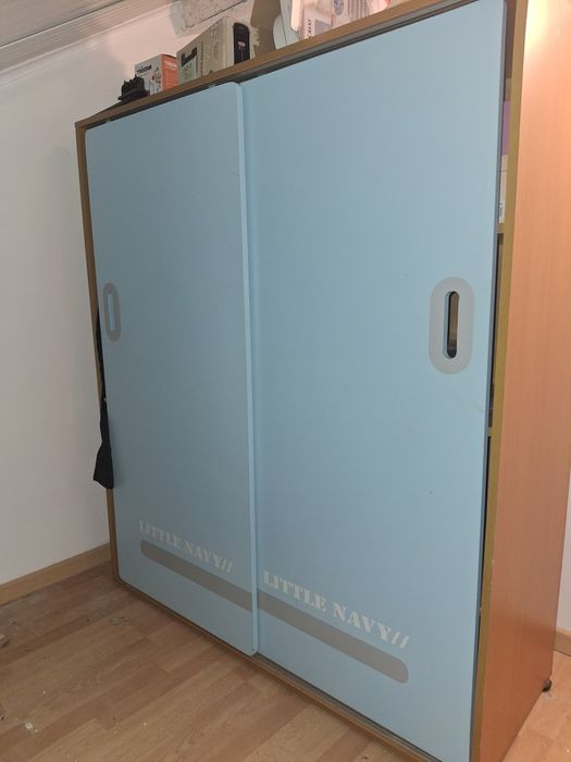 Guarda fatos (roupeiro) usado