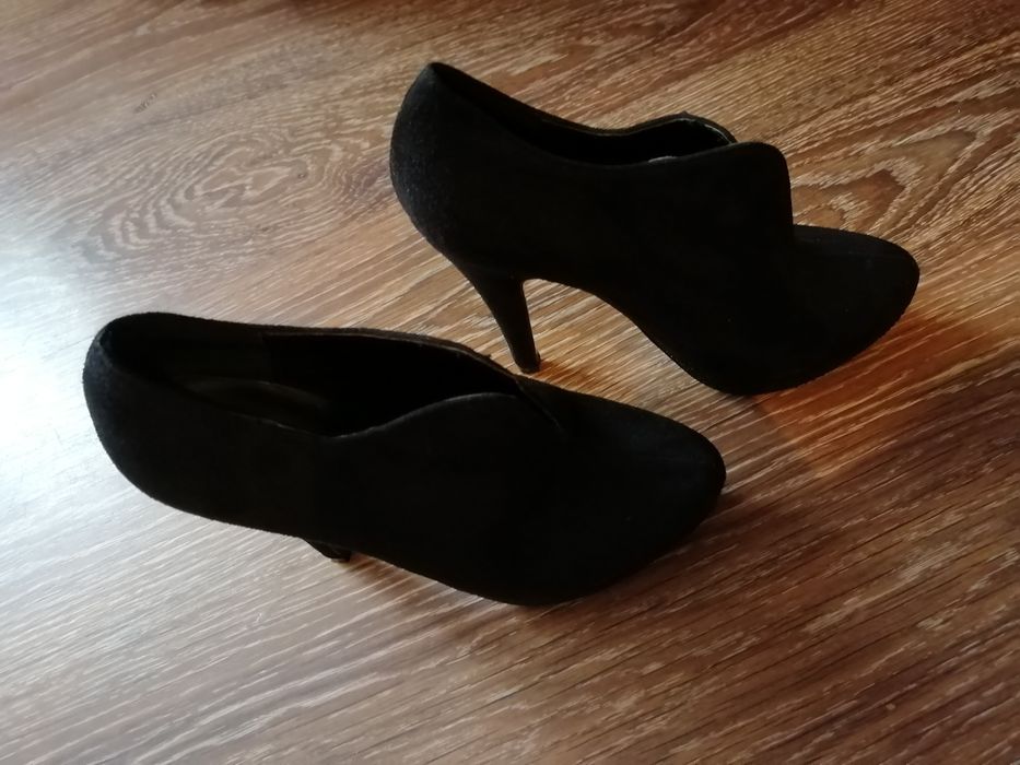 Туфли замшевые 36 размер