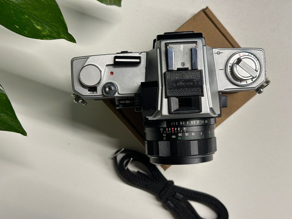 Плівкова камера Ricoh 401 TLS з Ricoh auto 50mm f1.7 | M42