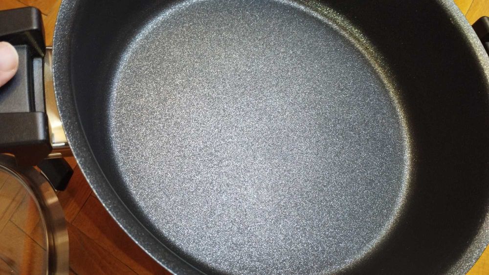 Кастрюля сотейник Woll 28см