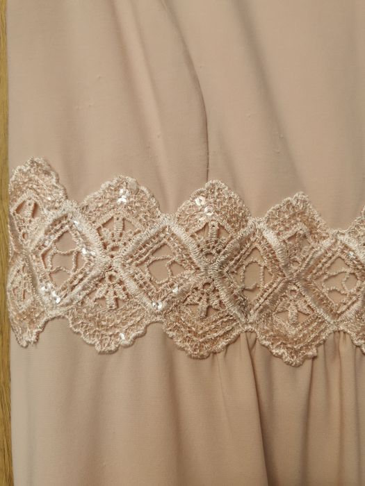 Sukienka pudrowy róż