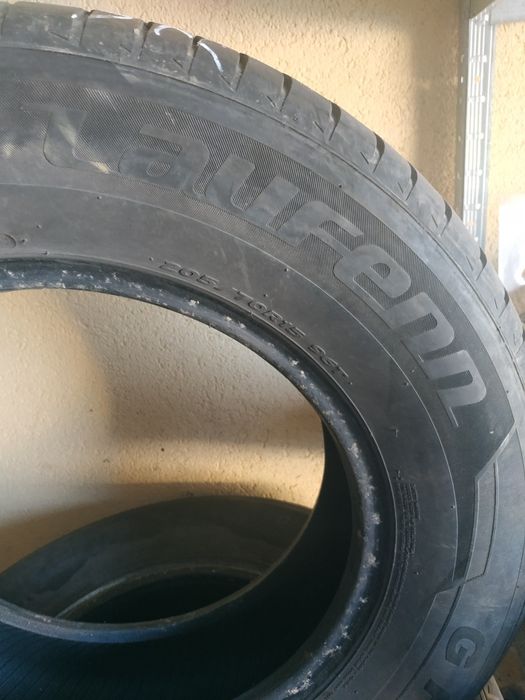 Продам комплект летней резины 205/70/r15