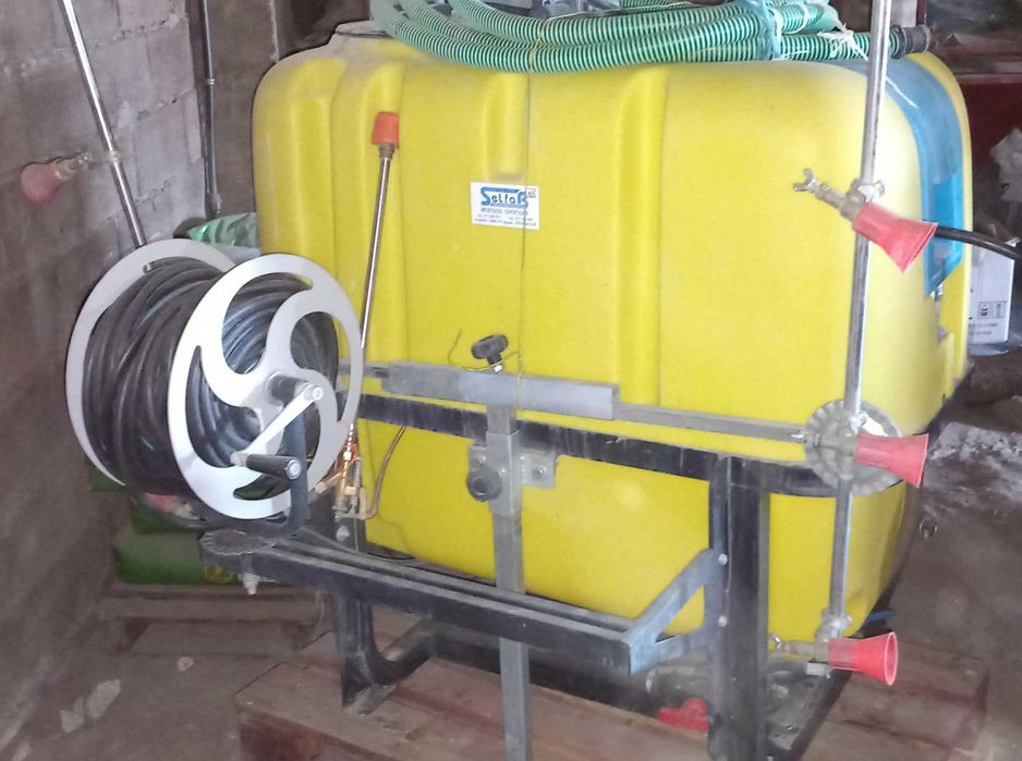 maquinas e equipamentos agricolas