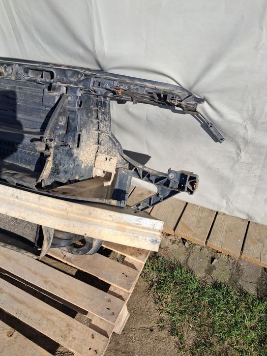 Pas przedni/belka bmw x3 e83 lift 2.0d.