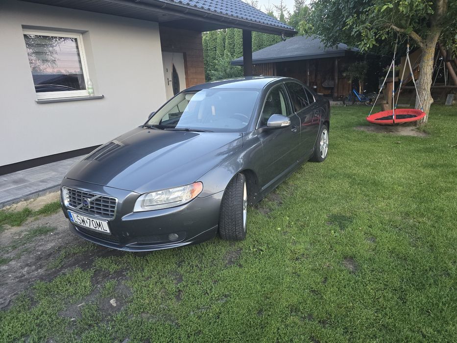 Volvo S80