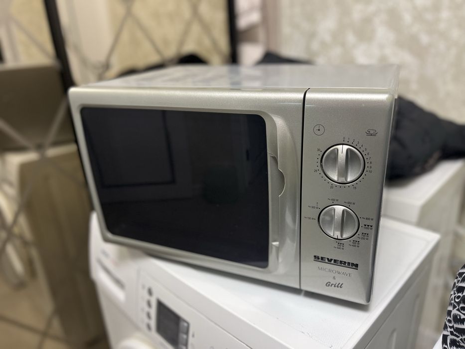 Мікрохвильовка KOENIC