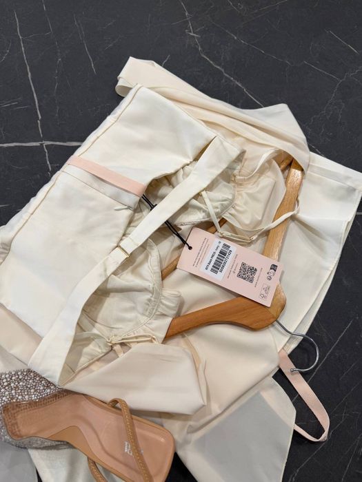 Сукня oh poly нова