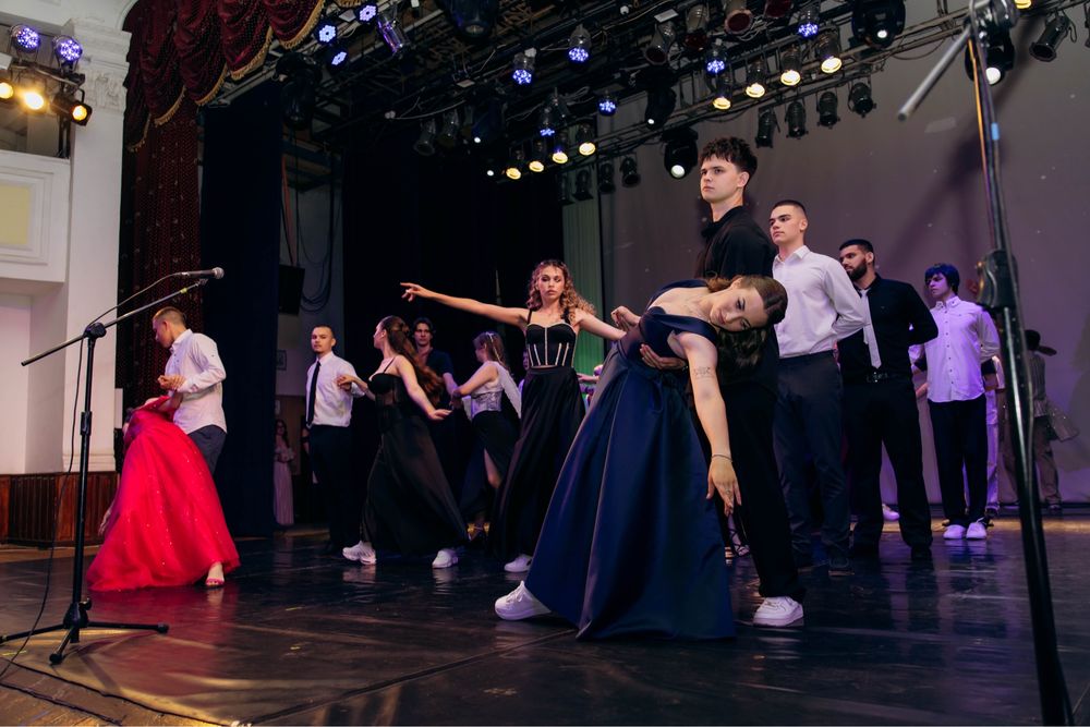 Продам випускну сукню, торг присутній