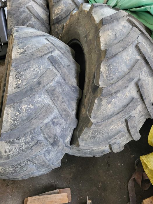 Opony ładowarka manitou 460/70/24