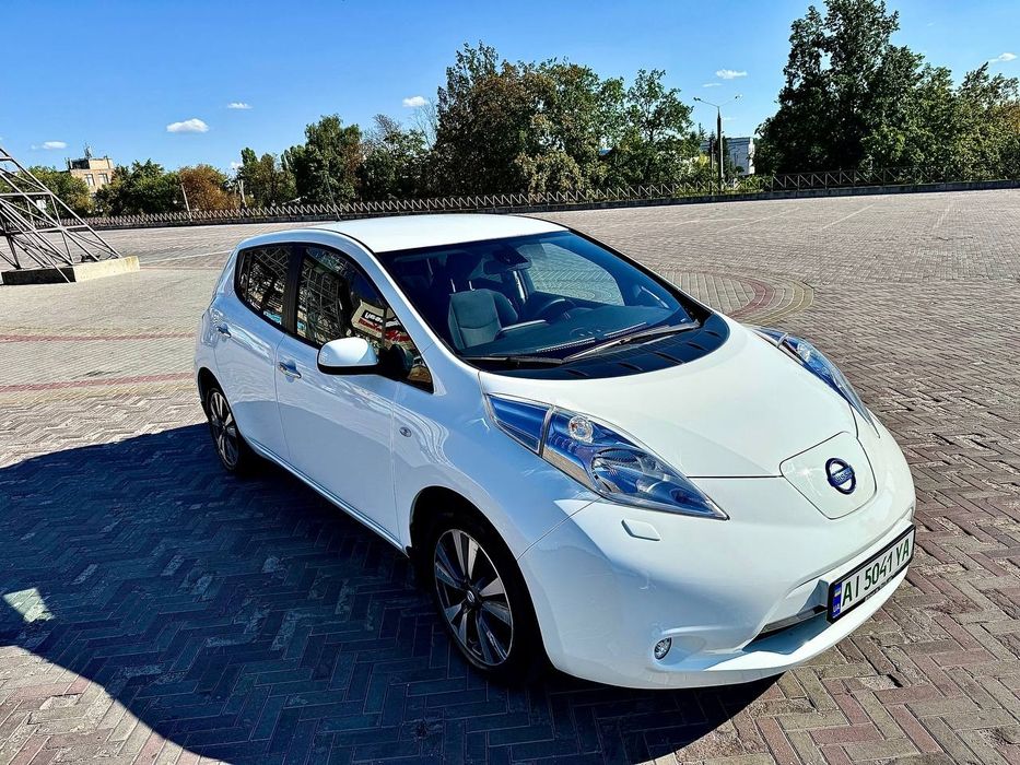 електромобіль Nissan leaf 30квт