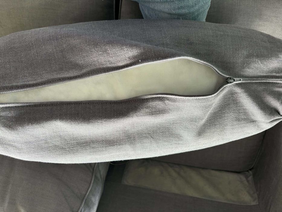 Kanapa rozkładana z funkcją spania EKTORP Ikea oraz podnóżek na pościel