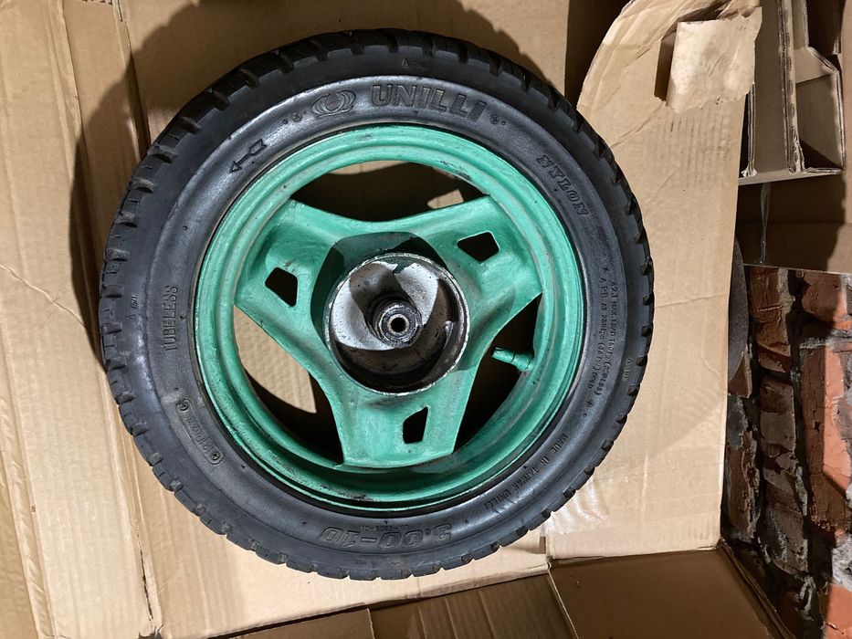 Honda Tact 24 вилка