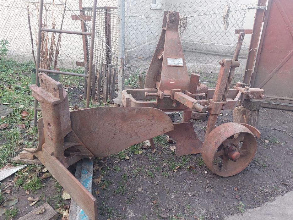 Продам плуг до трахтора