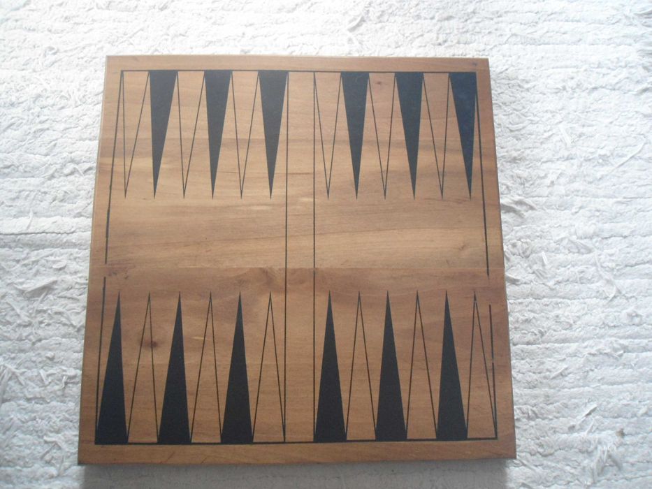 Tabuleiro para damas, xadrez e gamão em madeira